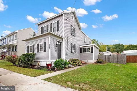 237 Nichols St, Leesport, PA 19533