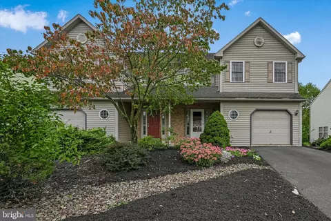 6 Michigan Dr, Reading, PA 19608