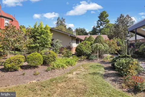 121 Reading Blvd, Wyomissing, PA 19610