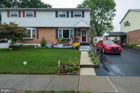 406 E Locust St, Fleetwood, PA 19522