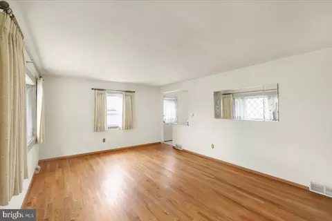 Living - 112 Mifflin Blvd, Reading, PA 19607 photo 1 of 3