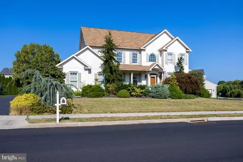 1657 E Thistle Dr, Reading, PA 19610