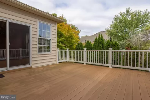 Exterior - 1657 E Thistle Dr, Reading, PA 19610 photo 4 of 7