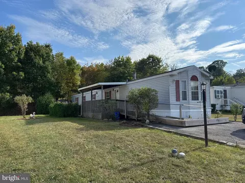 19 Mountain View Ln, Blandon, PA 19510