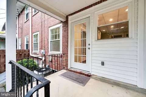 Exterior - 922 Franklin St, Wyomissing, PA 19610 photo 4 of 5
