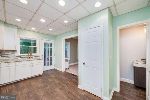 Entry Way - 922 Franklin St, Wyomissing, PA 19610 photo 1 of 1