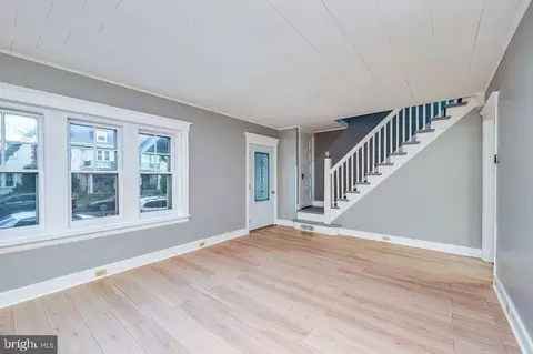 Living - 922 Franklin St, Wyomissing, PA 19610 photo 1 of 3