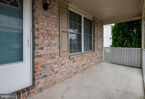 Exterior - 374 Oneida Dr, Sinking Spring, PA 19608 photo 3 of 4