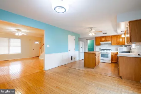 Entry Way - 374 Oneida Dr, Sinking Spring, PA 19608 photo 1 of 1