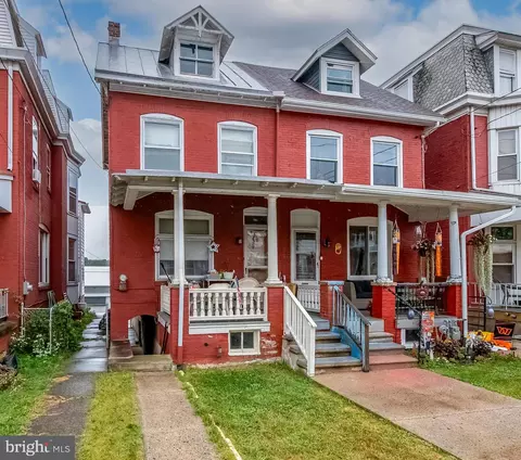 516 S 4th St, Hamburg, PA 19526