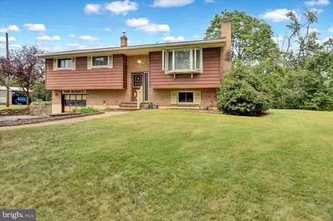 85 Spruce Ave, Birdsboro, PA 19508