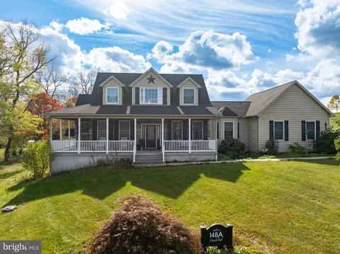 148 A Deck Rd, Womelsdorf, PA 19567