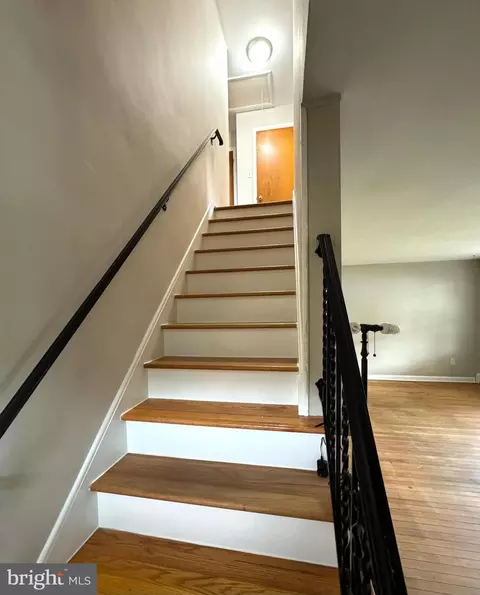 Entry Way - 1424 Commonwealth Blvd, Reading, PA 19607 photo 2 of 2
