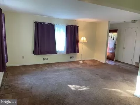 1933 Lorraine Rd, Reading, PA 19604 photo 4