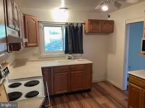 1933 Lorraine Rd, Reading, PA 19604 photo 7