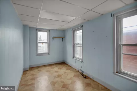 1246 Spring St, Reading, PA 19604 photo 9
