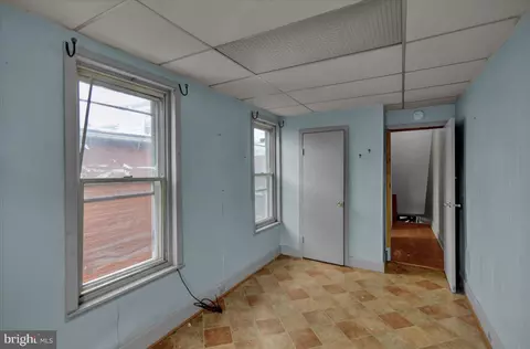 1246 Spring St, Reading, PA 19604 photo 10