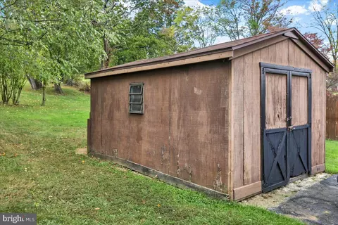 518 Spring Valley Rd, Reading, PA 19604 photo 40