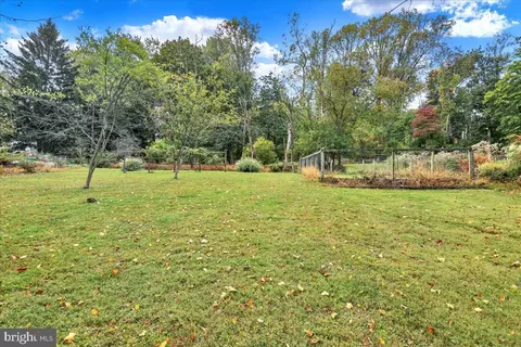 518 Spring Valley Rd, Reading, PA 19604 photo 39