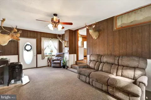 518 Spring Valley Rd, Reading, PA 19604 photo 6