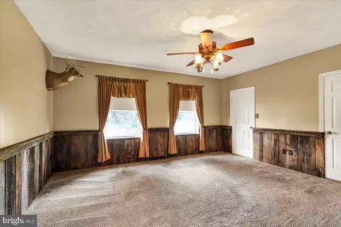 518 Spring Valley Rd, Reading, PA 19604 photo 17