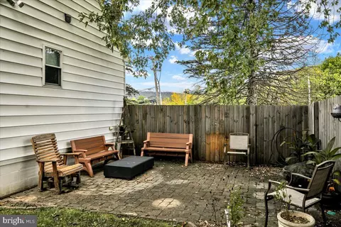 518 Spring Valley Rd, Reading, PA 19604 photo 24