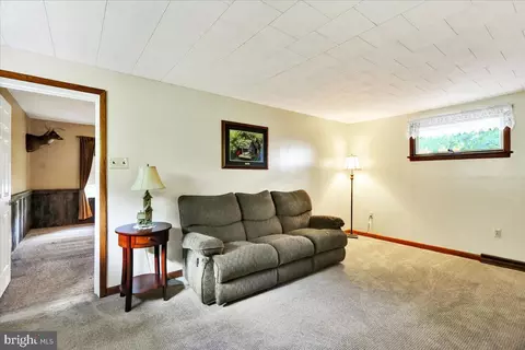 518 Spring Valley Rd, Reading, PA 19604 photo 14
