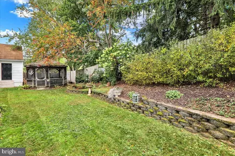 518 Spring Valley Rd, Reading, PA 19604 photo 33