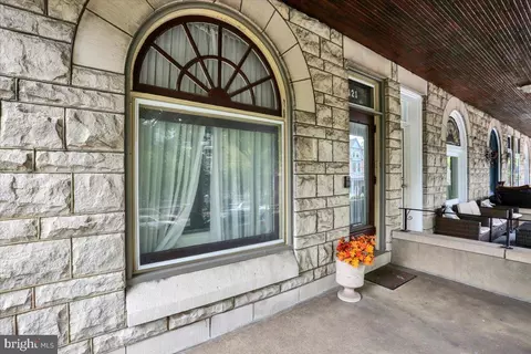 Exterior - 421 Windsor St, Reading, PA 19601 photo 2 of 4