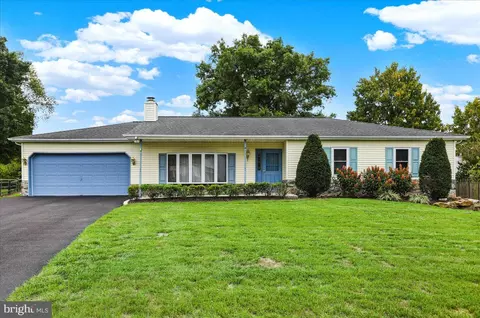 245 Cornerstone Dr, Blandon, PA 19510