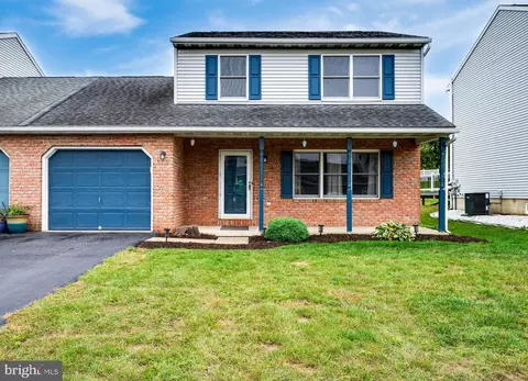 190 S View Rd, Fleetwood, PA 19522