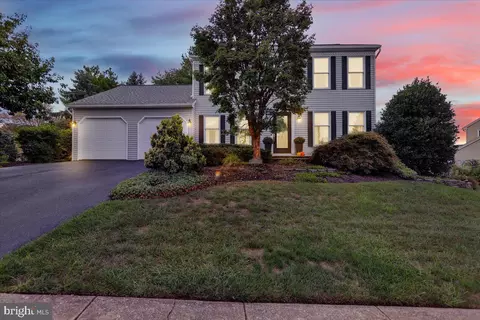 44 Rim View Ln, Reading, PA 19607 photo 2