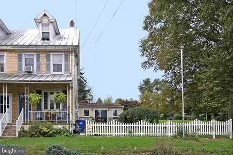 240 E High St, Womelsdorf, PA 19567