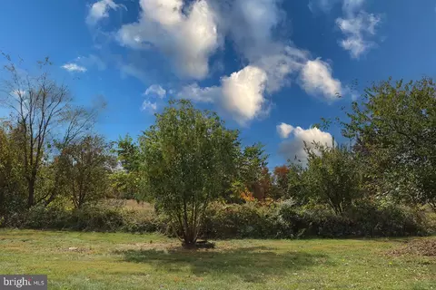 560 Mohns Hill Rd, Reading, PA 19608 photo 9