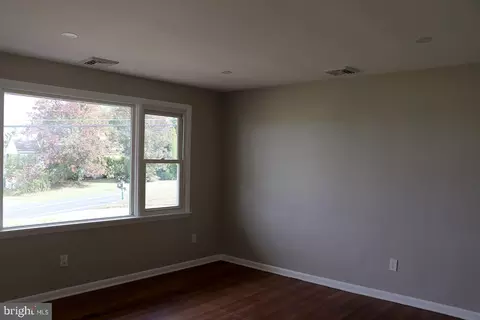 560 Mohns Hill Rd, Reading, PA 19608 photo 4
