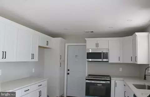560 Mohns Hill Rd, Reading, PA 19608 photo 3