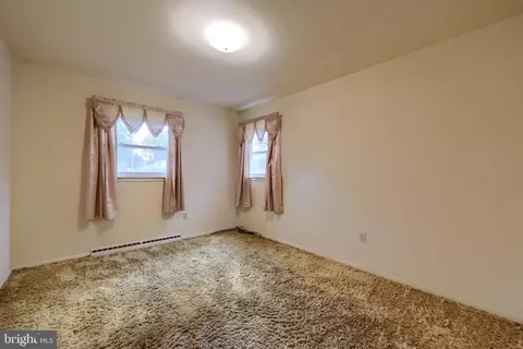 Bedroom - 413 Weidman Ave, Sinking Spring, PA 19608 photo 3 of 6