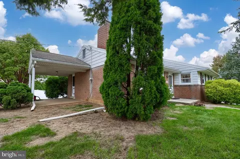 Exterior - 413 Weidman Ave, Sinking Spring, PA 19608 photo 4 of 5