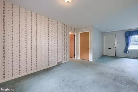 Entry Way - 413 Weidman Ave, Sinking Spring, PA 19608 photo 1 of 2