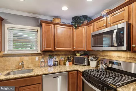 140 Octagon Ave, Reading, PA 19608 photo 10