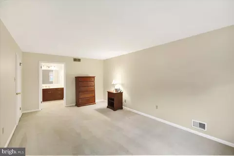 258 New Castle Dr, Reading, PA 19607 photo 25