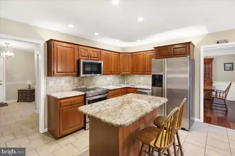 258 New Castle Dr, Reading, PA 19607 photo 14