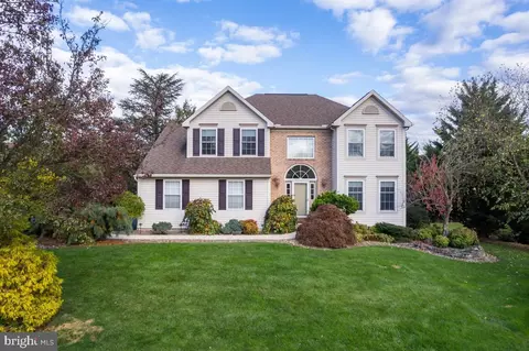 188 Valley Dr, Reading, PA 19606