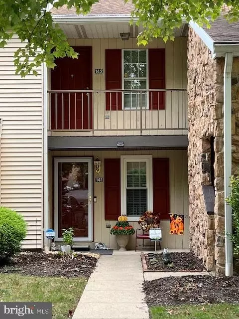 142 Valley Greene Cir, Reading, PA 19610
