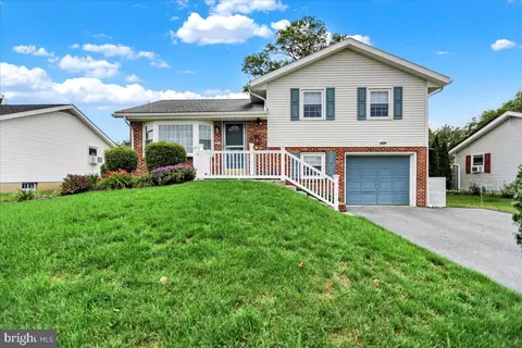 Exterior - 2912 Gerard Ave, Reading, PA 19608 photo 2 of 6