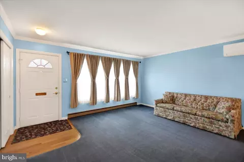Living - 2912 Gerard Ave, Reading, PA 19608 photo 2 of 3