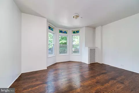 Living - 1242 Eckert Ave, Reading, PA 19602 photo 3 of 5