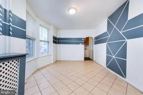 Entry Way - 1242 Eckert Ave, Reading, PA 19602 photo 3 of 11