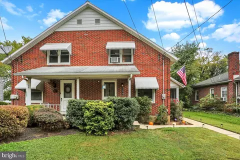 109 Cacoosing, Reading, PA 19608 photo 2