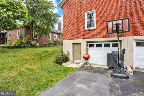 109 Cacoosing, Reading, PA 19608 photo 30